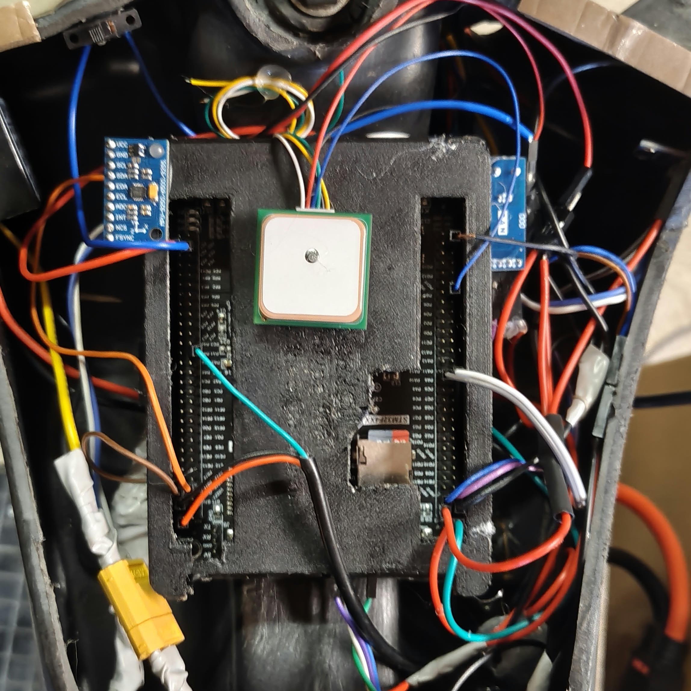 NewVCU embedded unit installed on chassis